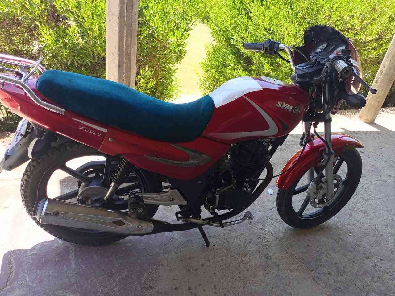 السلام عليكم شباب ماطور سايم موديل 16 بدون وراق كفاله من سرقه شغال نكره صلف رقم الهاتف السعر 550 وبي مجال ***********
