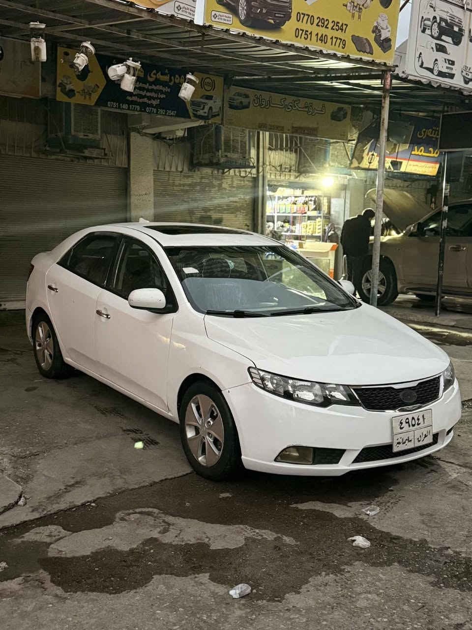 السلام عليكم للبيع كيا سيراتو موديل 2012 رقم سليمانية تحويل مباشر صبغ عام مكان السياره سليمانيه فول مواصفات السعر 70 وبيها مجال الطيبين ***********
