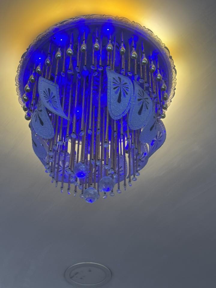 ثريات زوج للبيع مكان الأمين ثانيه سعر ثنينهم ٢٥ رقم ***********
