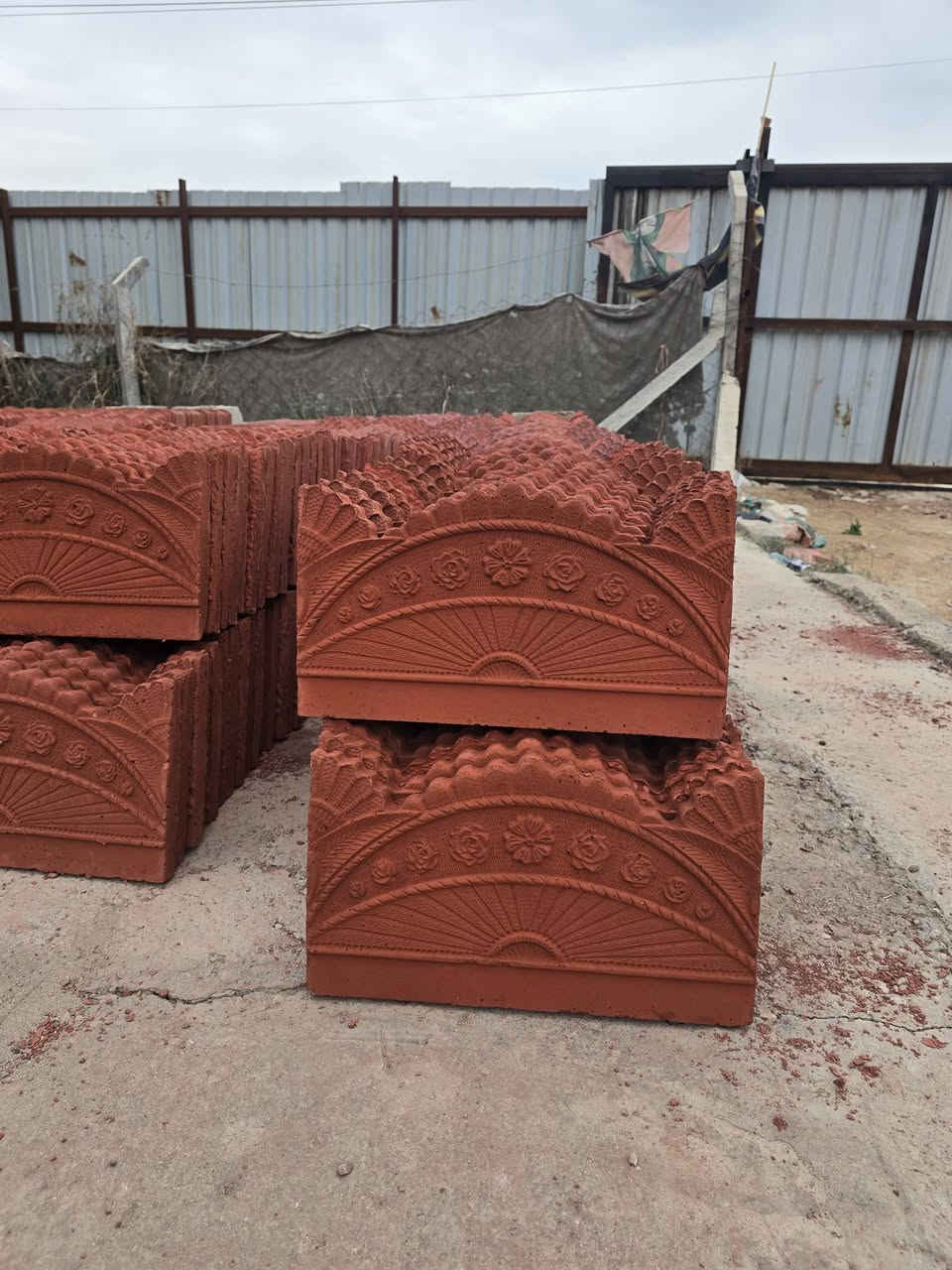 يقدم لكم معمل العطاء بكل ماهو جديد محدد حدائق كافه الأشكال والأحجام 
كربلاء المقدسه البوبيات 
يوجد خدمه توصيل 
***********
***********
