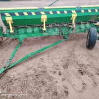 دسك 12نضيف مكان الموصل مفرق الگياره السعر 4ملايين بي مجال 07718501069