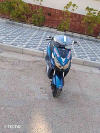 سكنس • شحن • ٦ بطاريات