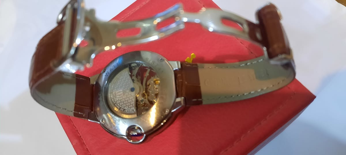 ساعه كارتير اوتوماتيك مكينه كشف السعر ٧٥ الف بغداد ***********
