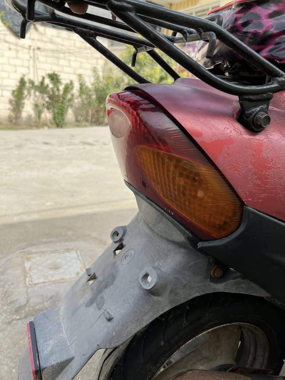 السلام عليكم
للبيع دراجة نوع ياماها بيجي Bj جاهزة من كلشي كهربائيات ومحرك واكسل سلف وهندر محرك مــآ مفتوح معدل ٦٠ كيج سرعة وبانزين واشاير شغالات تايرات جدد كفر اصلي بــس جارد ٢٢٥ وبيها مجال 

عنوان حلة _ شارع ٨٠ مال النجف _ قرب حلويات ومعجنات لبنان 
***********
