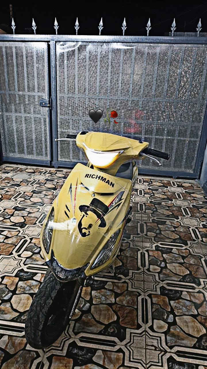 سلام عليكم دراجه للبيع ماكس اندرس نضيفه كلش ما مفتوحه كهرباياته فول بوشه 49 موديل 2022 السعر 650 وبي مجال لطيبين شراي تعال خاص الرقم *********** فقط وتساب تحياتي الكم
