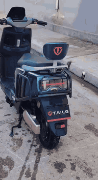 السلام عليكن شباب عندي هاذ الماطور للبيع 1و300بي مجال تواصل عل رقم واتساب***********
