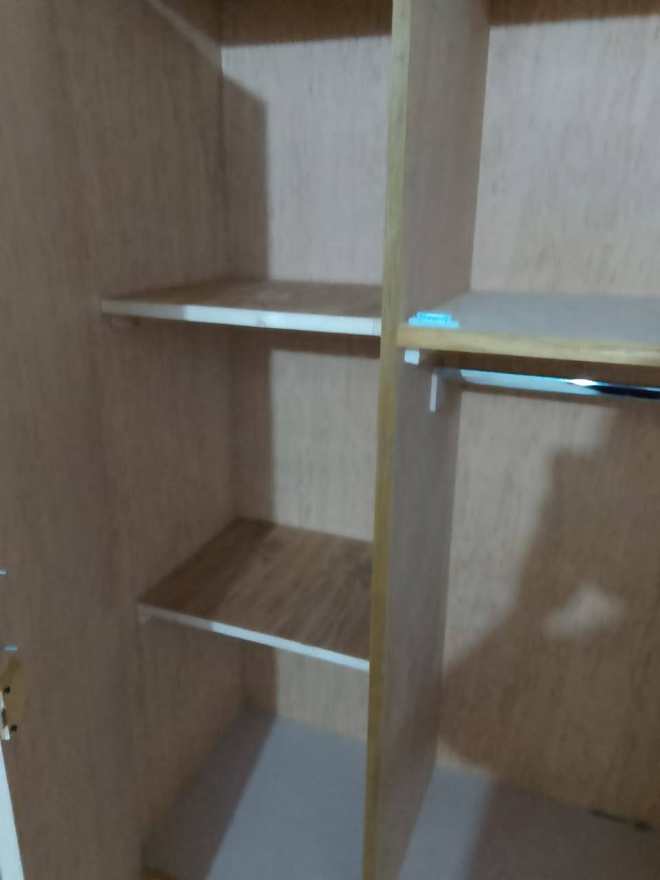 كنتور بابين جديد غير مستخدم مستعجل على بيعته ب١٥٠ وبي مجال بسيط العنوان بغداد الشعب نهاية الفورتات قرب ساحة سلام ***********
