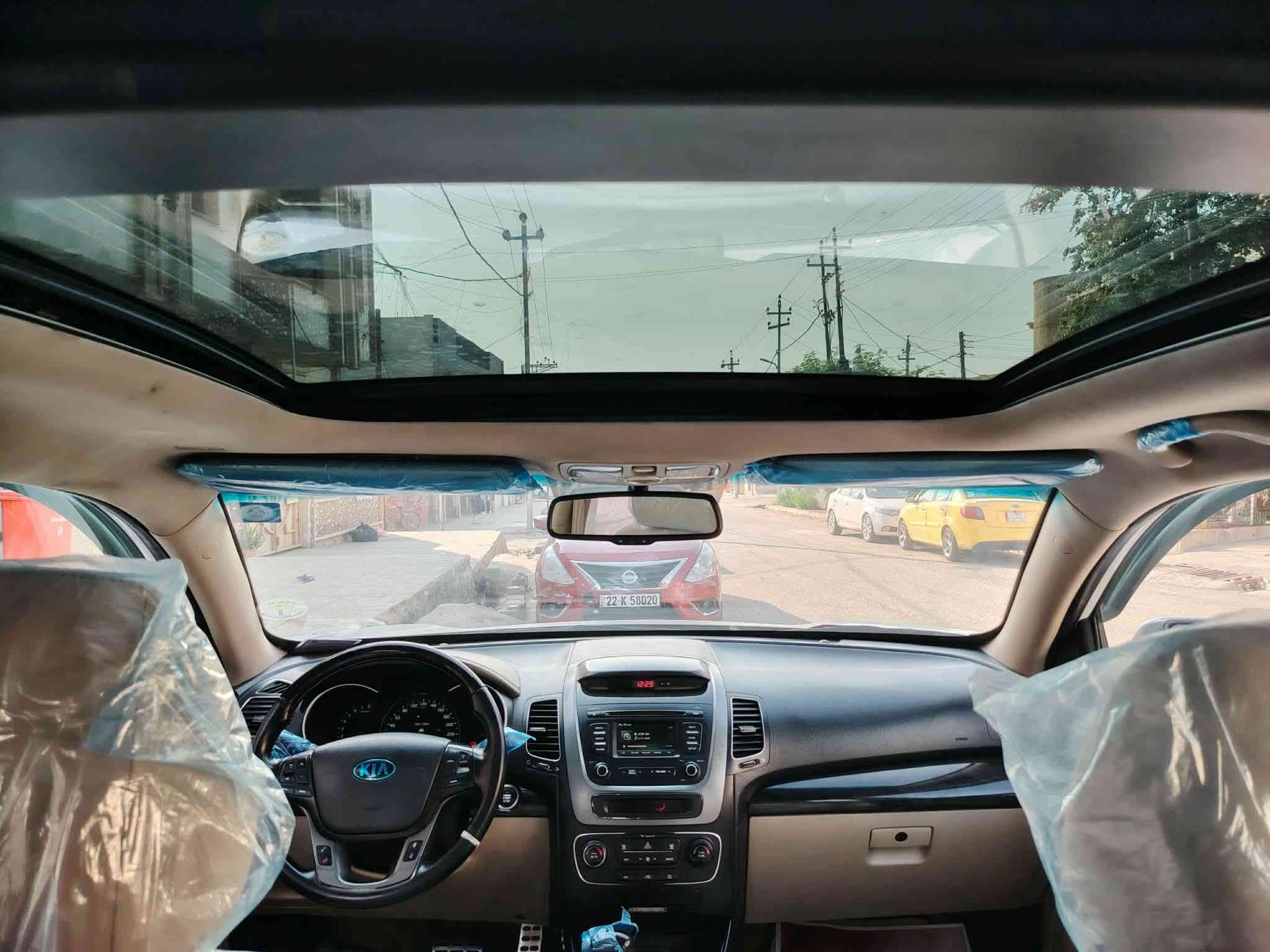 سيارة سورنتو موديل 2013 شكل ال 2014 .. رقم دولي نينوى ، وارد خليجي 7 راكب ، محرك دوش 6 سلندر
بصمة تشغيل ، بصمة ابواب ، بانوراما.   
تعديل بارد بمقدار شبر في البنيد
السعر 210 ورقة وبيها مجال
***********
