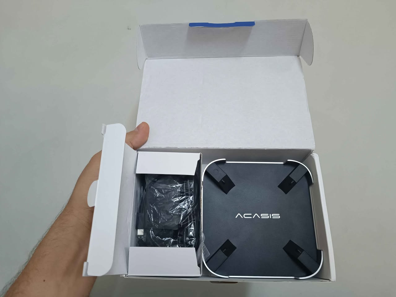 راك اكاسس للـ m4 ماك ميني يدعم m.2 عدد 2 حتى 16gb، منافذ متعددة (7 منافذ) اداء سريع وثابت، يحتوي على مروحة تبريد وبدن المنيوم.
جديد غير مستعمل، مفحوص. بغداد, العراق


**إذا كنت صاحب هذا الإعلان وتريد حذفه لأي سبب، رجاءا أرسل رسالة إلى الدعم الفني**