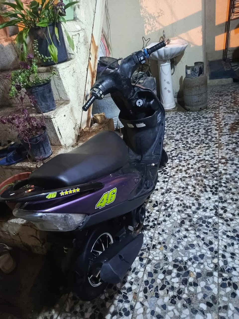 سلام عليكم دراجة ماكس عدلة للبيع
مكينة55شلعة معدل فول دراجة نضيفة شكل ومكينة كهربائيات كلهة شغالة سلف نكرة بكل وقت بس عوزهة عينة ومازدة يعني ماتعبك كلش ويالة مشيف صالونصة اف ام كفرات4ولفات سعر 750 وبيهة مجال شراي وتفيدك تعال واتساب رقم***********
