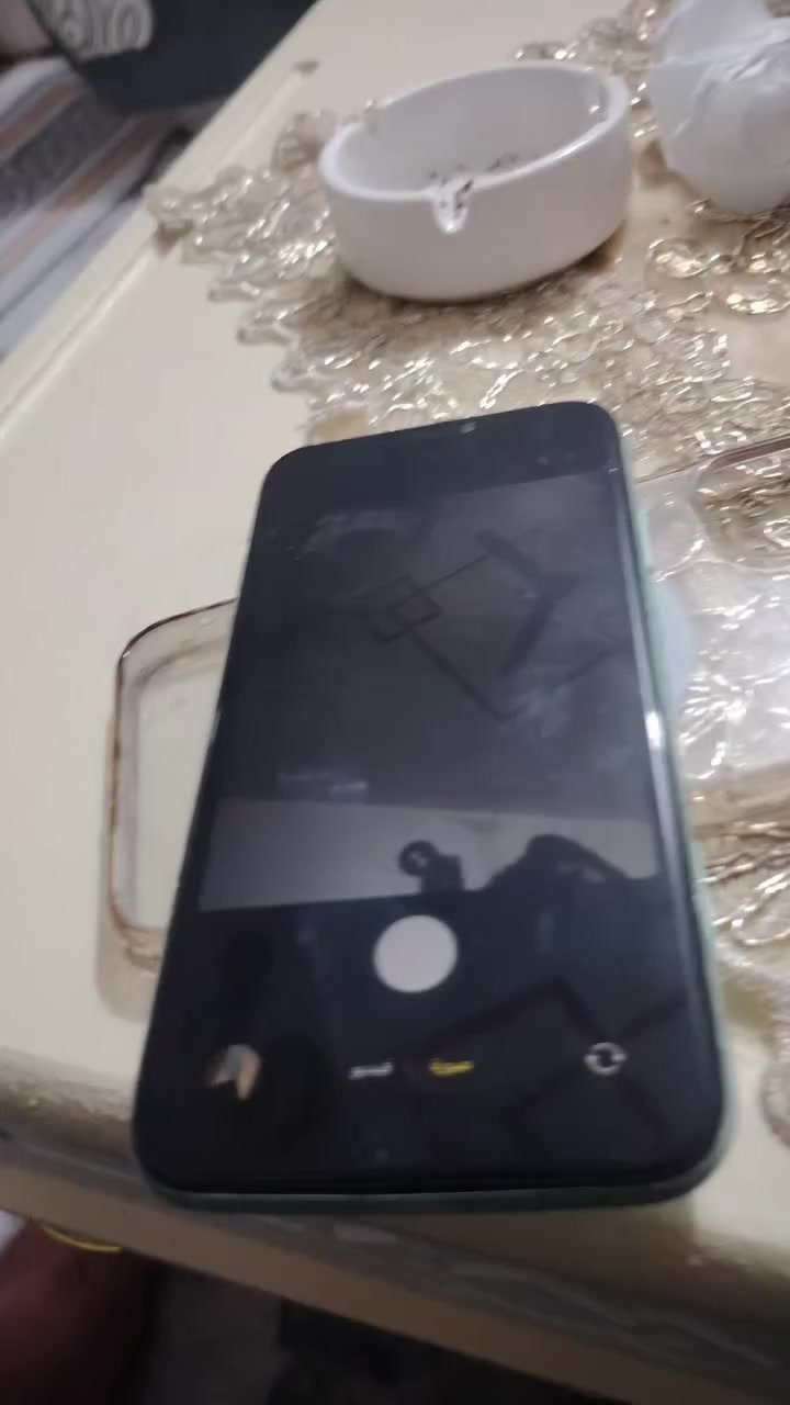 السلام عليكم جهاز للبيع ١١ عادي جهازز كلش نضيف بس طاح مني بل شغل وكدام عينكم الضهر شوي مكسور والكامره الخلفيه تشتغل بس الفي ٥ واضحه كلش والاماميه تشتغل ذاكره ٦٤ جهاز يخبل بل مخابره تكنيك سريع بس طاح مني بل شغل الله شاهد


**إذا كنت صاحب هذا الإعلان وتريد حذفه لأي سبب، رجاءا أرسل رسالة إلى الدعم الفني**