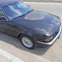 🔥 للبيع BMW 735 موديل 1992 🔥 ✔️ اللون: أسود ✔️ كير: أوتوماتيك ✔️ المحر...
