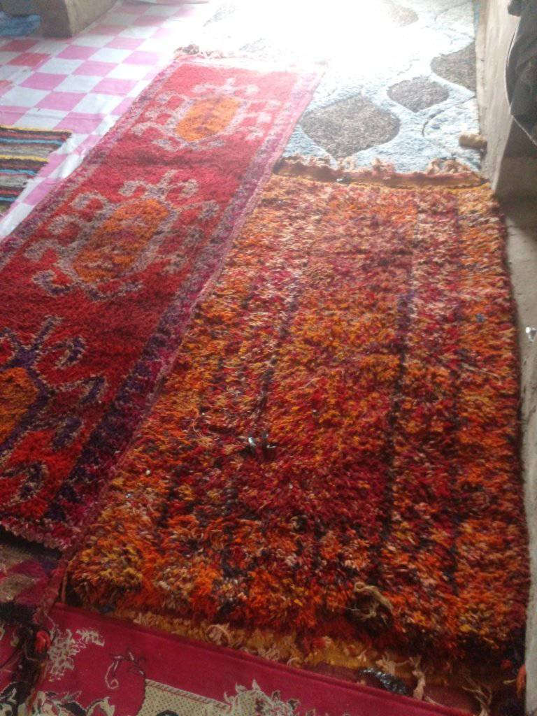 اغلايج عدد ثنين طويله ٣امتار و ٦٠ سنتيم  وثانيه مترين و٢٠
السعر ٧٠ وبيهن مجال النوعيه القديمه الحياكه الاولية الاصلي
