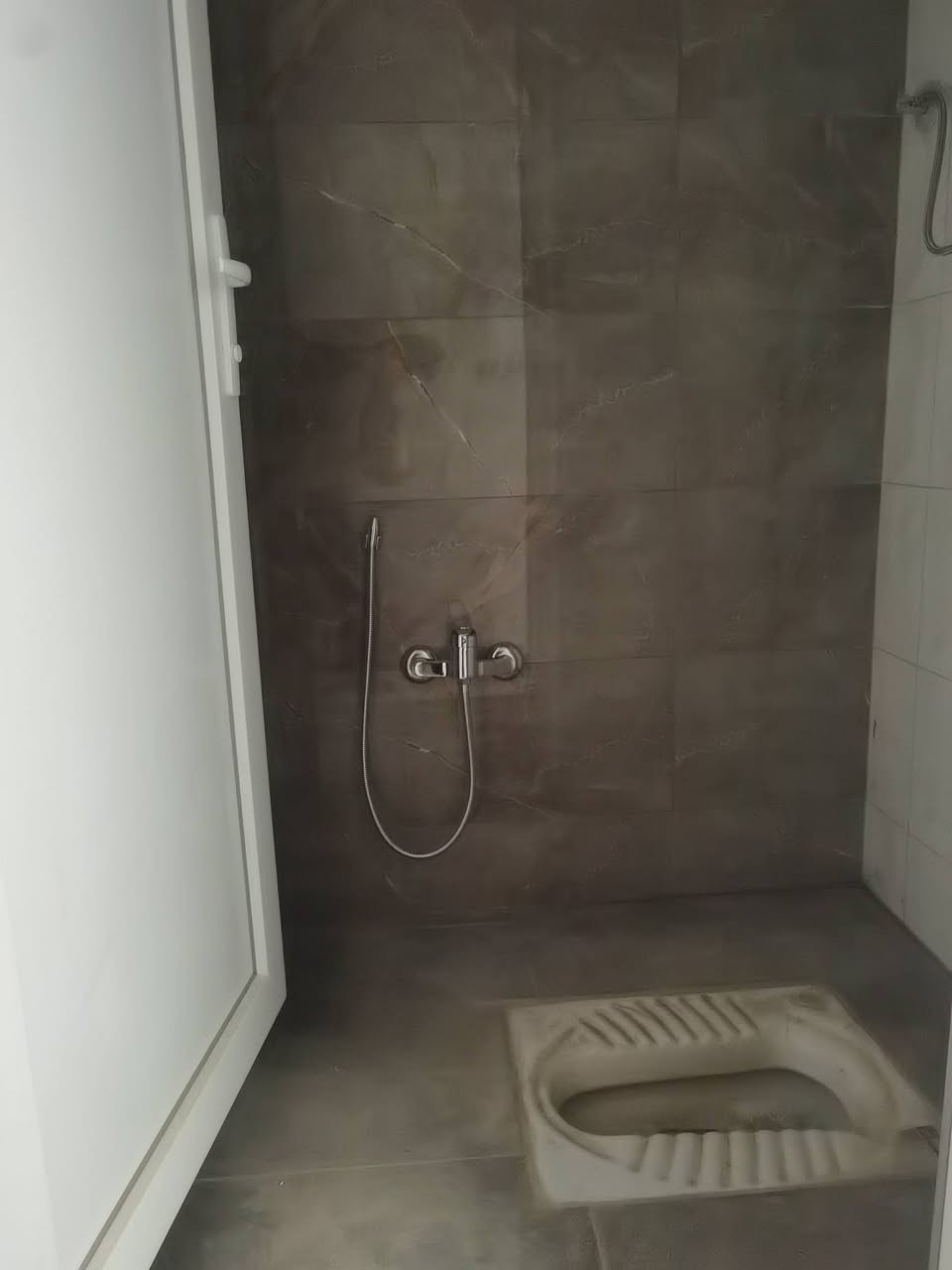 شقق صفر للايجار
كيفلا على الشارع العام
مساحة 150 متر
مقابل معهد فيا
للاستفسار
***********
***********
***********
***********
عقارات #SAM
