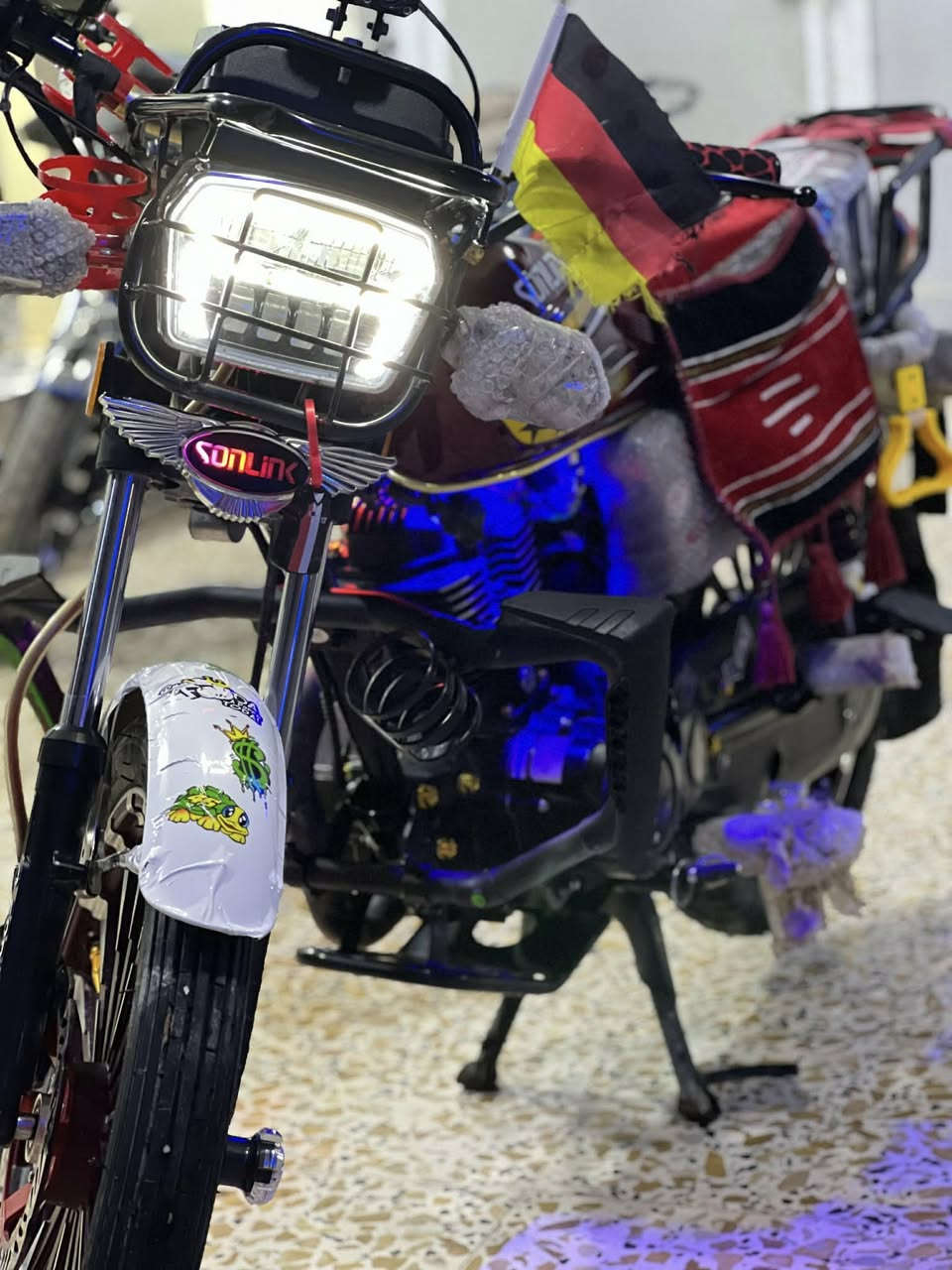 سولنك محرك ٢٠٠جاكوج فول كماليات
بصمات أوراق سويجات 
مكاني القائم حصيبه 
مراوس وبيع


**إذا كنت صاحب هذا الإعلان وتريد حذفه لأي سبب، رجاءا أرسل رسالة إلى الدعم الفني**