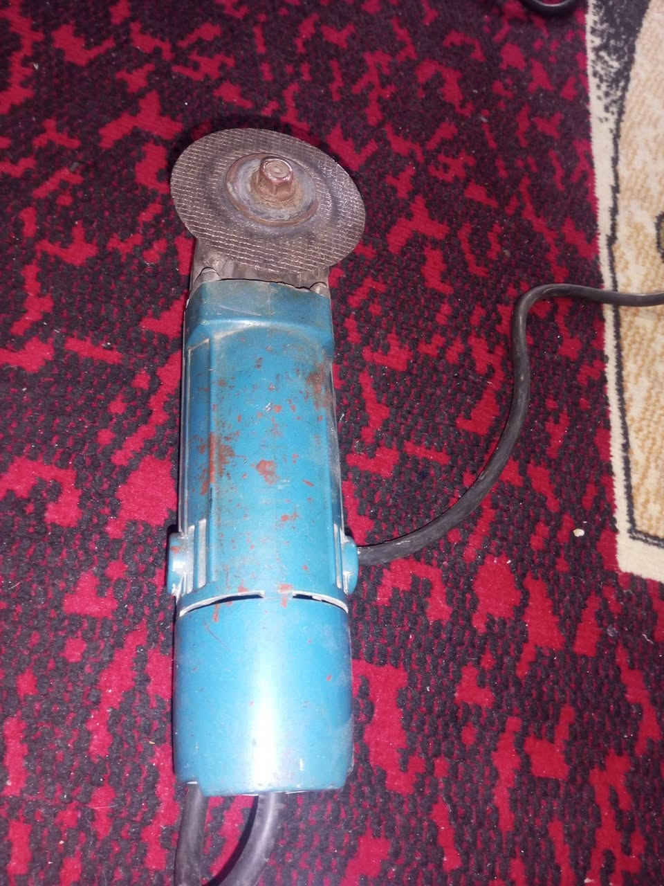 السلام عليكم ورحمه الله وبركاته
كوسره ماكيتا الاصلي مال مؤسسه للبيع 
السعر 100 الف الاتصال واتساب *********** او مراسلة الصفحه
