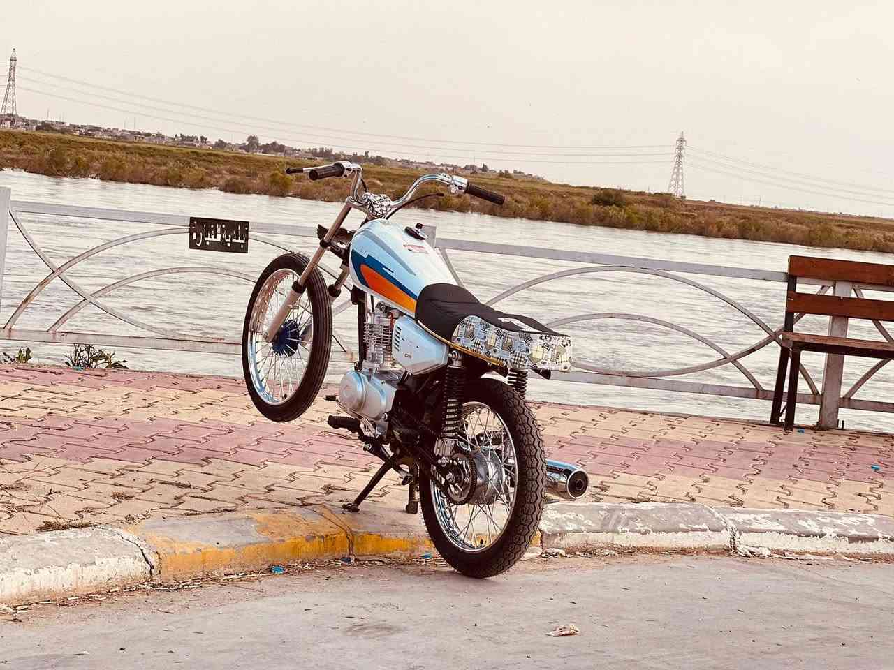 السلام عليكم نامه شلامجه للبيع صارلها سبوعين من مشدوده جنوب الموصل كياره السعر 650 ربيها مجال ***********
