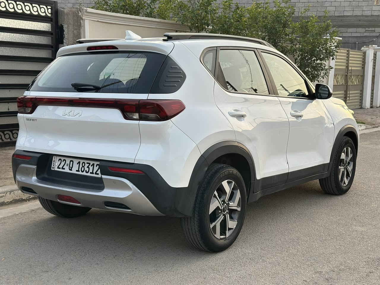 للبيع
كيا سونيت موديل 2023 شكل
الجديد
ماشي 42 
رقم اربيل الجديد باسمي السنويه
لون ابيض صدفي
مواصفات
شاشه كبيره نفكيشن مع كامره
المري ترحيبيه شفط
ويل كب كروم
حساسات خلفيه
كيجات الكتروني
قطعتين خلفي و امامي
كير اوتو 8 نمر
محرك cc 1600 دبل نوزل
اقتصادي جدا
شباك بيانو بلاك
سونار مرفق بل منشور
بدون دواخل
السعر 124 $
***********
