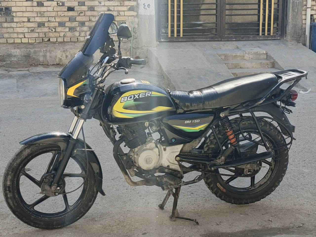 بوكسر كلاسك موديل 22 دراجه كامله مكمله ماعد راجز سلف عوزهه فقط راجز مال سلف وباقي ڱڵـه  كامل مكفول مكينه مكفوله م̷ـــِْن تبخير او تنقيص اوراقهه كامله سعر مليون 150 العنوان بغداد العبيدي للتواصل ***********
