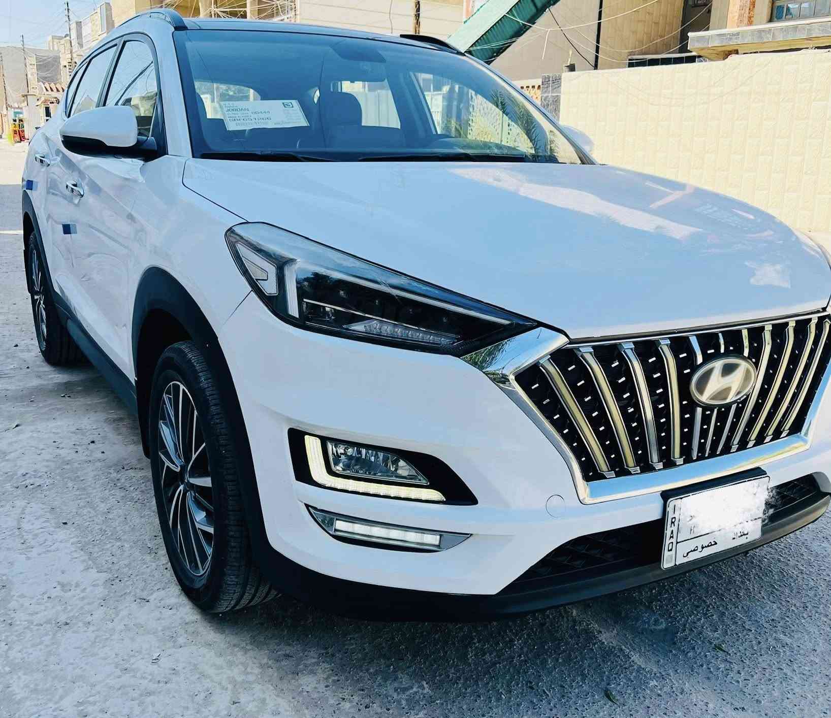 السلام عليكم توسان 2020 خليجي فول بصمه بنوراما 5 عدسات كراسي جلد كهرباء شاحن حساسات وباقي المواصفات السياره جديده كلش مكفوله من كلشي ماعدا شويه بارد بالبنيد كد اربع اصابع كير مكينه تخم تاير كله جديد ماشيه 98 السعر 197 ورقه مجال حك الجيه للاستفسار *********** بغداد الرصافه
