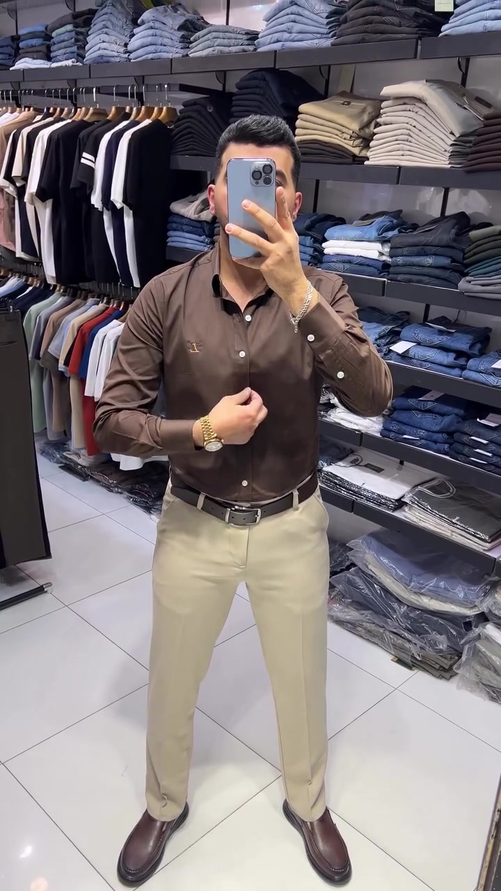 قميص ماركه خامه قطن ١٠٠٪؜ متوفر ب٧ الوان✅
قياسات S M L XL XXL قياس المعروض M
بنطرون ماركه قياسات من 30 إلى 40 
المنشئ تركي 🇹🇷 
توصيل بغداد 5 الف  توصيل محافظات 5 الف
العنوان بغداد مول زيونه طابق الاول 
التواصل دايركت او واتساب ***********
