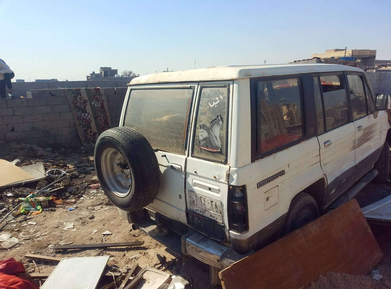 كالوبر موديل 94رقم واسط تحويل السيارة جاهزة بيها براقم التربوين فالتات سنوية منتهية 2022 راعيها موجود السعر 25.      ***********
