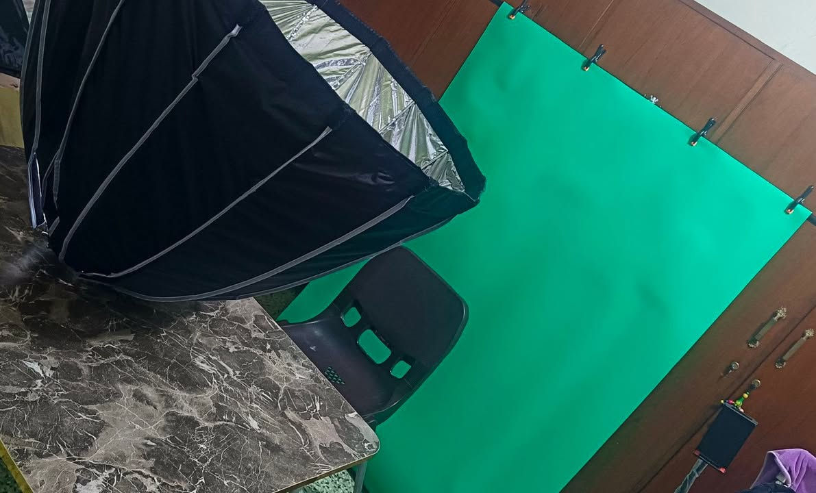 مايك RODE WIRELESS GO II
اضائة QODOX SL60IID  
موسع انارة PARABOLIC 90C
ستاند TRIOPO DJ280 LIGHT STAND
خلفية GREEN SCREEN
ستاند GREEN SCREEN

السعر 500 الف قفل
الهاتف ***********
المكان بغداد الشعب
