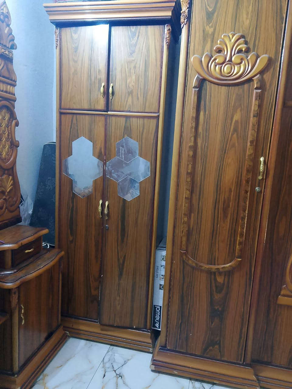 غرفه للبيع. ***********
