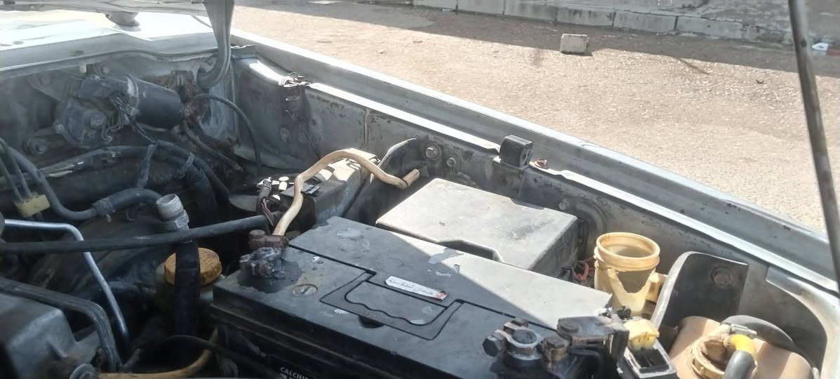 يا الله السلام عليكم ملخصات ابو اكروب باجيرو موديل 93 مكينه كير بلاد يسرا بلاد سياره  سياره خير من الله سياره شوبت عينكم بالصوره حداديه خير من الله تايرات خير من الله رقم كركوك مشروع وطني بيع مستعجل عنواني ميسان سعرها 40 وبيها مجال ***********، متواجد على الفيس والاتصال
