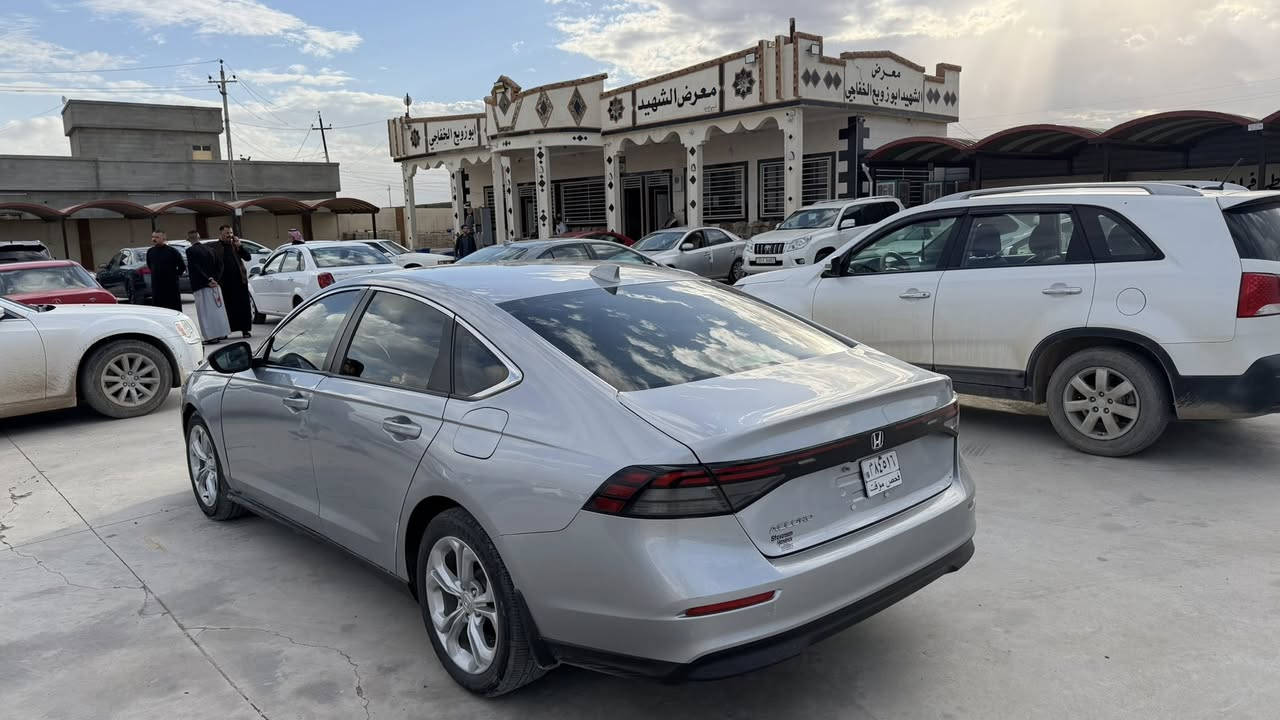 هوندا اكرود موديل 23  منفيس بيها ثلث قطع صبغ محرك 16 توربو السعر 140 مكاني الموصل هاتف ***********
