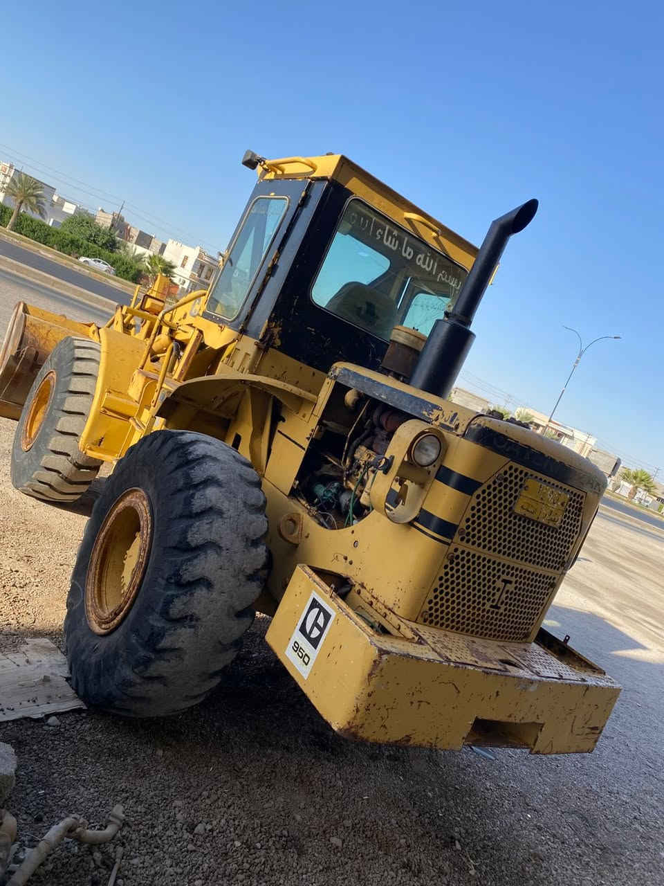 السلام عليكم البيع شفل كتر موديل 75 معمر 82 مكينه بليته ستيرن متحرك جاهزه مابيها نقص برغي مكانها رمادي رقم بغداد السعر 95 ورقه 
***********
