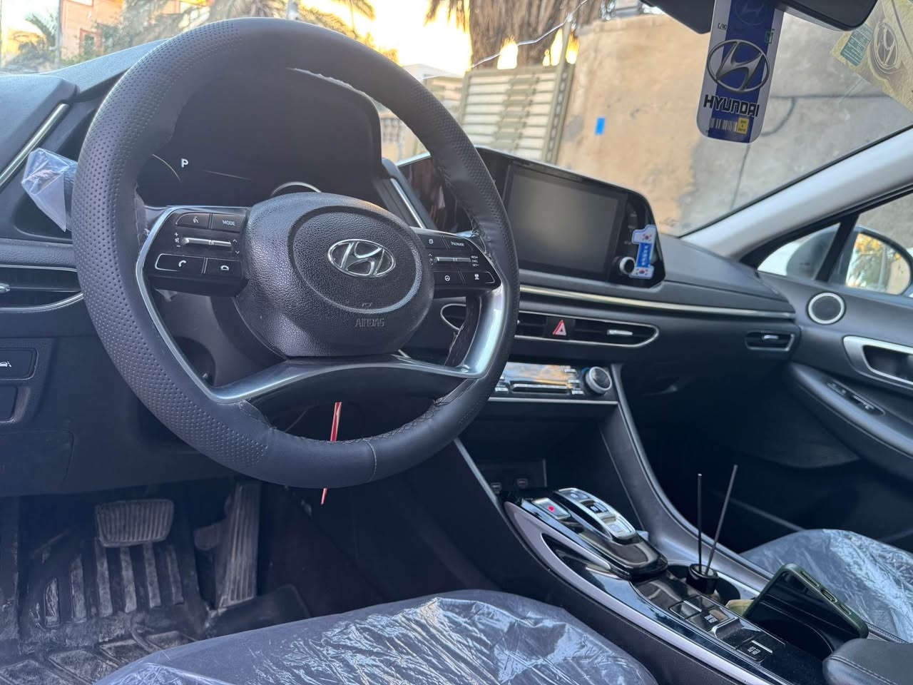 سلام عليكم 
سوناتا فول موصفات 
رقم بصره معوقين 
حادث سياره جاملغ وبنيد 
مكينه 2500تنفس طبيعي
سعر 175بيها مجال 
عنواني بصره 
*********** البصرة, العراق
