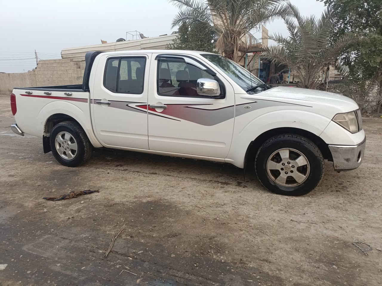 سلام عليكم نيفاره 2014 للبيع او مراوس  سياره جاهزه وحلوه كير ومكينه وحداديه وتاير جدد سياره مكفوله من الضربه والصبغ  فقط بنيد صبغ بي كير أوتوماتيك مكينه مامفتوحه سنويه صاقطه ***********الستفسار السعر 120
