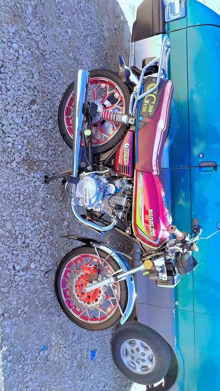 يا الله سلام عليكم دراجة سيفان البيع موديل ٢٥ مكفوله كفاله عامه دراجه جديده وما متعوبه دراجه حلوه كهربايات كله شقال بعده زيرو شرط انضف من الصور شرط مكينه ٢٠٠ سلف شقال بصمه عن بعد جهاز إنذار السعر ٧٥٠ وبيه مجال شراي اتصل وبيك خير وتدلل ***********
