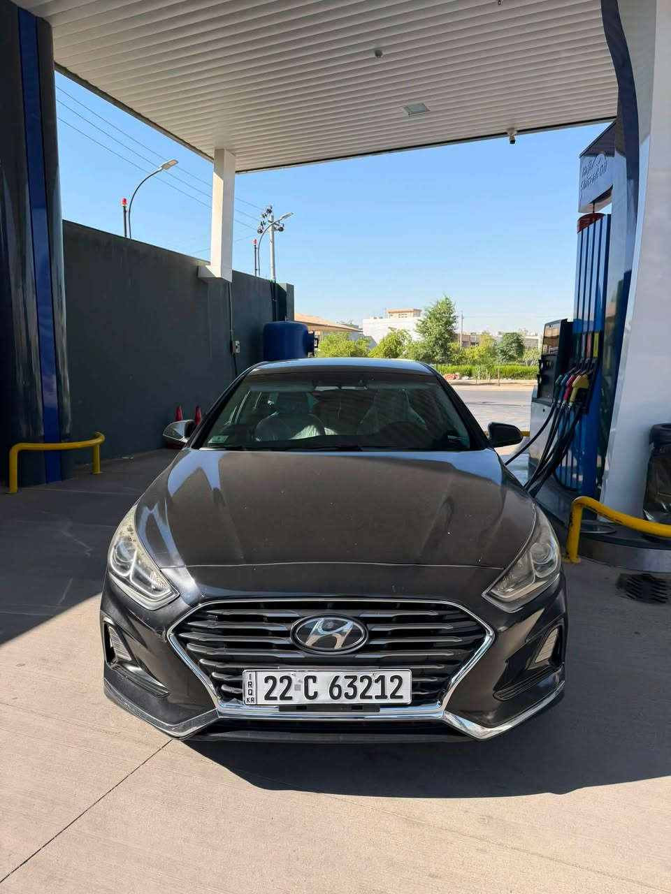 للبيع: هيونداي سوناتا 2019 نص فل-اربیل
5NPE24AF0KH785913 رقم شاصی
عدد الممشى: 50000 mile
محرك 2.4 Gdi
‎كير أوتوماتيك 6 سرعات
Apple CarPlay & Android Auto
‎كامره خلفيه 360

✅ 2 وضعيات قيادة: Sport  / Comfort
✅ رادار جانبي للنقاط العمياء
‎✅ شاشة وتحكم بالهاتف
‎✅ ويل سبورت

✅ إنارة خلفیە LED

✅تحدید سرعە

✅بیها نضام نسبە هواء الطایرات

✅ هيتر و مکیف للمقاعد الاماميه
‎✅ تبريد المكيف ثلج

✅ صيانة دورية كل 6 أشهر قطع الغيار من الشركه وعلى رقم الشاصي السياره مال جناي

🔹 حادث أمريكا.
🔹 الأضرار : جاملغ أمامي سائق صبغ مع شبر بونیت و شبر من باب السائق .
🔹 البنيد لزکە بانوراما للجماليه فقط بسبب حرارة الشمس.

🔹 المحرك والكير بشرط وغير مفتوحين المكينه ناعمه جدا بدون نوكنك
السنويه جديده باسمي بدون غرامات لحد2030 
ايرباك ما طاك
‎🔹 رقم الشاصي موجود بالصور للفحص.

السيارة نظيفة جدا مابيها مصرف ربع دينار
السعر 150 ورقه و معاملە
مکان : اربیل
📞 للاستفسار: ***********
--------------------------------------------------------
هیۆندای سۆناتا 2019 نیو فول - هەولێر بۆ فرۆشتن
ژمارەی شاسی: 5NPE24AF0KH785913
ڕۆشتن : 50,000 مایل
مەکینە: 2.4 GDI
‎گێڕ: ئۆتۆماتیک 6 خێرایی
‎سیستەم: Apple CarPlay & Android Auto
کامێرا: دواوە 

✅ 2 شێوازی لێخوڕین: Sport  / Comfort
✅ ڕاداری تەنیشت (خاڵی کوێر - رادار نقطة عمياء)

‎✅ شاشە و حەکەم (کۆنترۆڵی سەر سوکان)
‎✅ وێڵ سپۆرت
✅ کوشنی شۆفێر +سەکن هیتەر و ساردی کوشنەکانی پێشەوە
✅ لایتی دواوە تەکامول LED

✅تحدید سورعە

✅نیزامی پیشاندانی هەوای تایەکان
‎✅ تەبرید (مەکەیف) زۆر سارد وەک بەفر
‎✅ سێرڤسی دەوری 6 مانگ جارێک کراوە، هەموو پارچەکانی لە شەریکە بەپێی ژمارەی شاسی کڕاوە (سەیارەی ماڵەوەیە)
‎🔹 حیسابی ئەمریکایە.
🔹 زیانەکان (بۆیاخ): چاملغی پێشەوەی لای سایەق لەگەڵ بستێک لە دەرگای سایەق و بستێک لە بۆنیت بەبێ ناو گرتن.
🔹 بۆنێت: تەنها بۆ جوانی لەزگەی پانۆڕاما کراوە بەهۆی گەرمی خۆرەوە.
‎🔹 مەکینە و گێڕ بە شەرت و نەکراونەتەوە، مەکینەکەی زۆر نەرمە و هیچ تەقە و کێشەیەکی نییە (بدون نوكنك).
🔹 سەنەوی نوێیە و بە ناوی خۆمەوەیە، بێ تا ساڵی 2030.
🔹 ئێرباگی نەتەقیوە
‎سەیارەیەکی زۆر خاوێنە و ماڵی دۆستە، یەک دینار مەسرەفی تێدا نییە.
نرخ: ١٥٠ وەرەقە و معامەلە(دەفتەر و پەنجا وەرەقە)
شوێن: هەولێر
📞 بۆ پەیوەندی و زانیاری زیاتر: ***********
