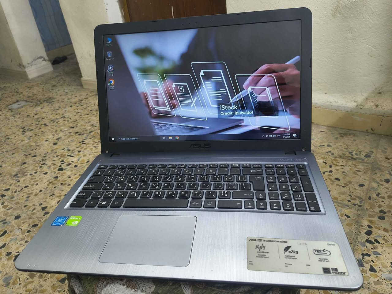 لابتوب ازوز 
معالج Pentium حديث N3700
رام 4 كيكا 
هارد 1 تيرا Hdd سلم سريع جدا 
كارت شاشة خارجي Nvidia geforce m810
1 كيكا 
شاشة حجم 15.6 انج 
بطارية ممتازة حدود ساعتين 
شاحنة حديثة 45 واط 
مداخل USB3 و Type c
السعر 130 الف قفل 
 توصيل متوفر بغداد, العراق


**إذا كنت صاحب هذا الإعلان وتريد حذفه لأي سبب، رجاءا أرسل رسالة إلى الدعم الفني**