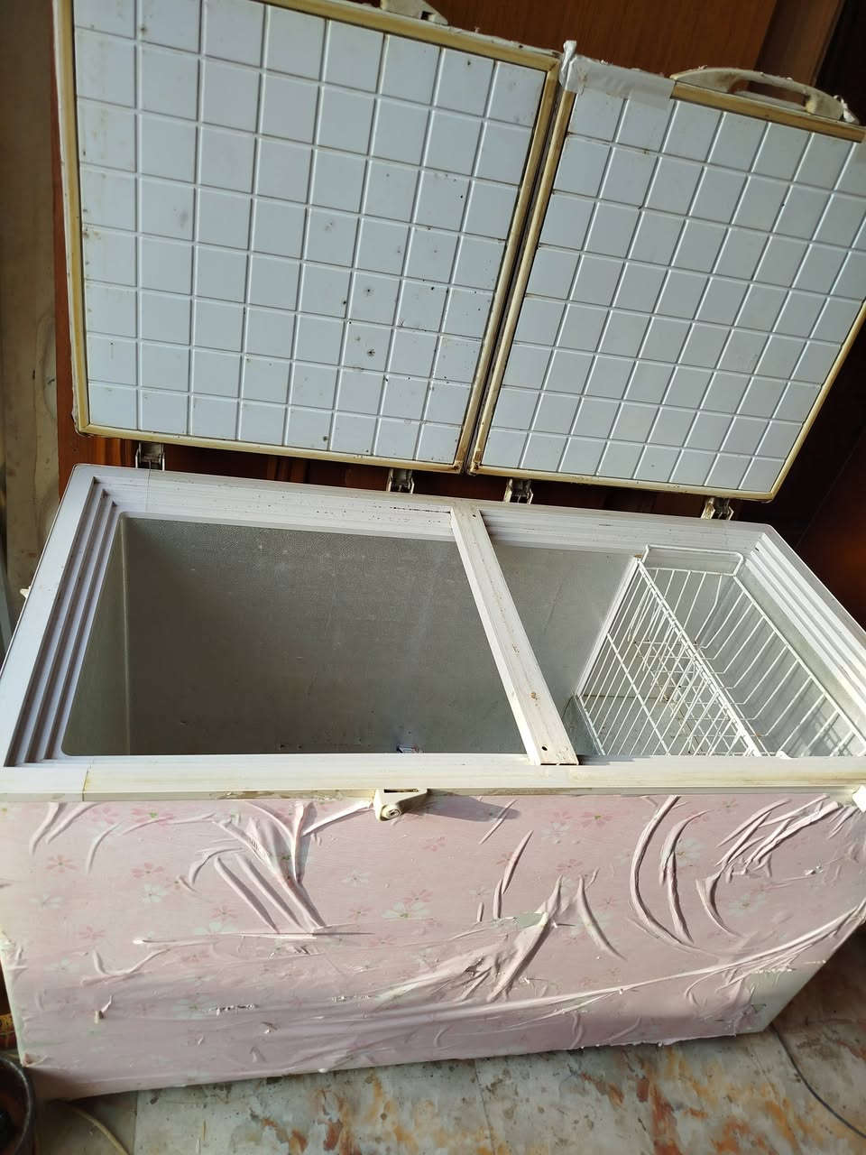 مكيف شغال للبيع سعر 165
مجمده شغاله للبيع سعر 160
العنوان العزه القديمة 
***********
