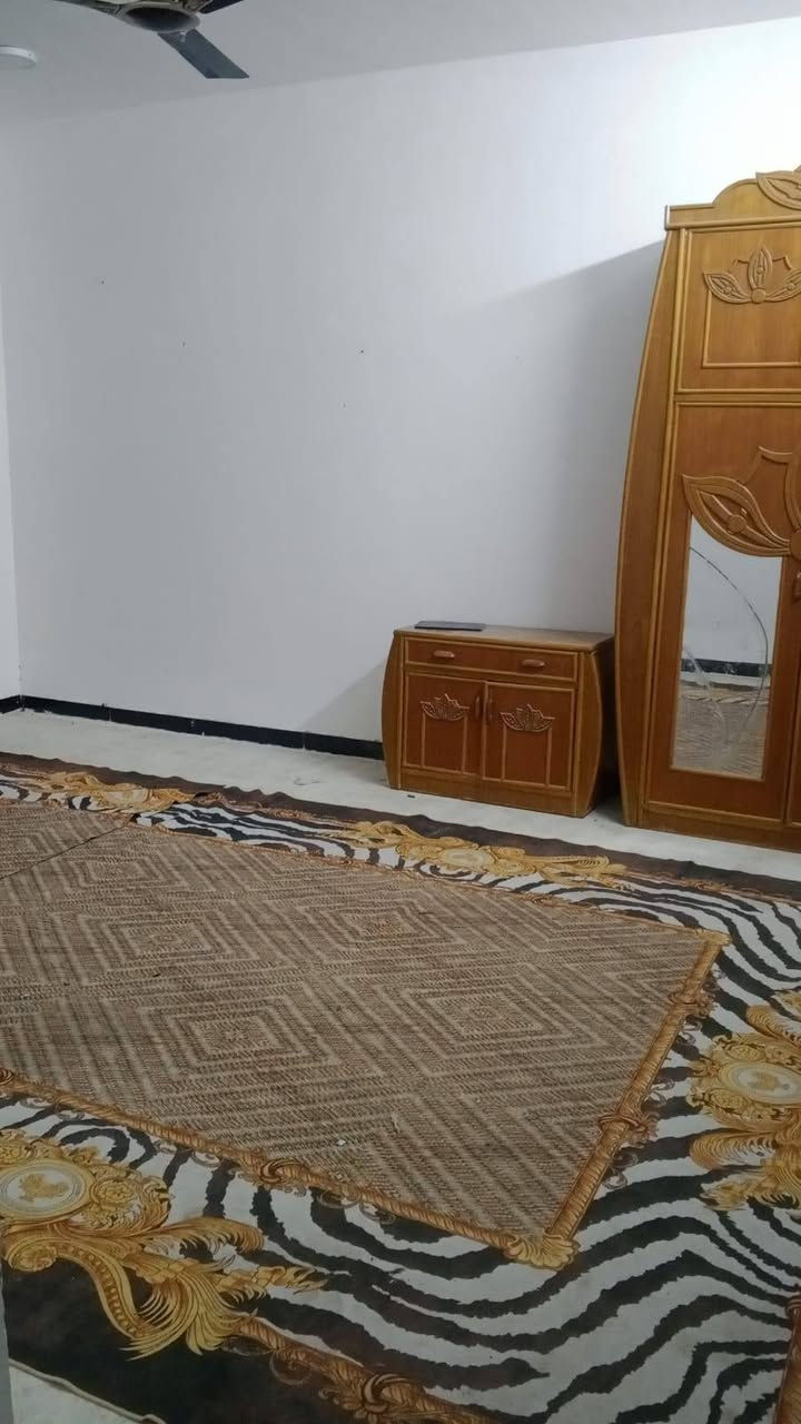 دار الإيجار طابقين حديث
الموقع زوير قرب الكورنيش تقسم حسين مارينا
تبليط خدمات كامله
طابق الارضي غرفه نوم وهول استقبال ومطبخ وصحيات وكراج وحديقه
طابق ثاني غرفتين وهول
مبلغ الإيجار 450
مراجعه مكتب الأهرام لعقار والمقالات شارع 60قرب مجمع الضامن الطبي *********** بيه واتساب
