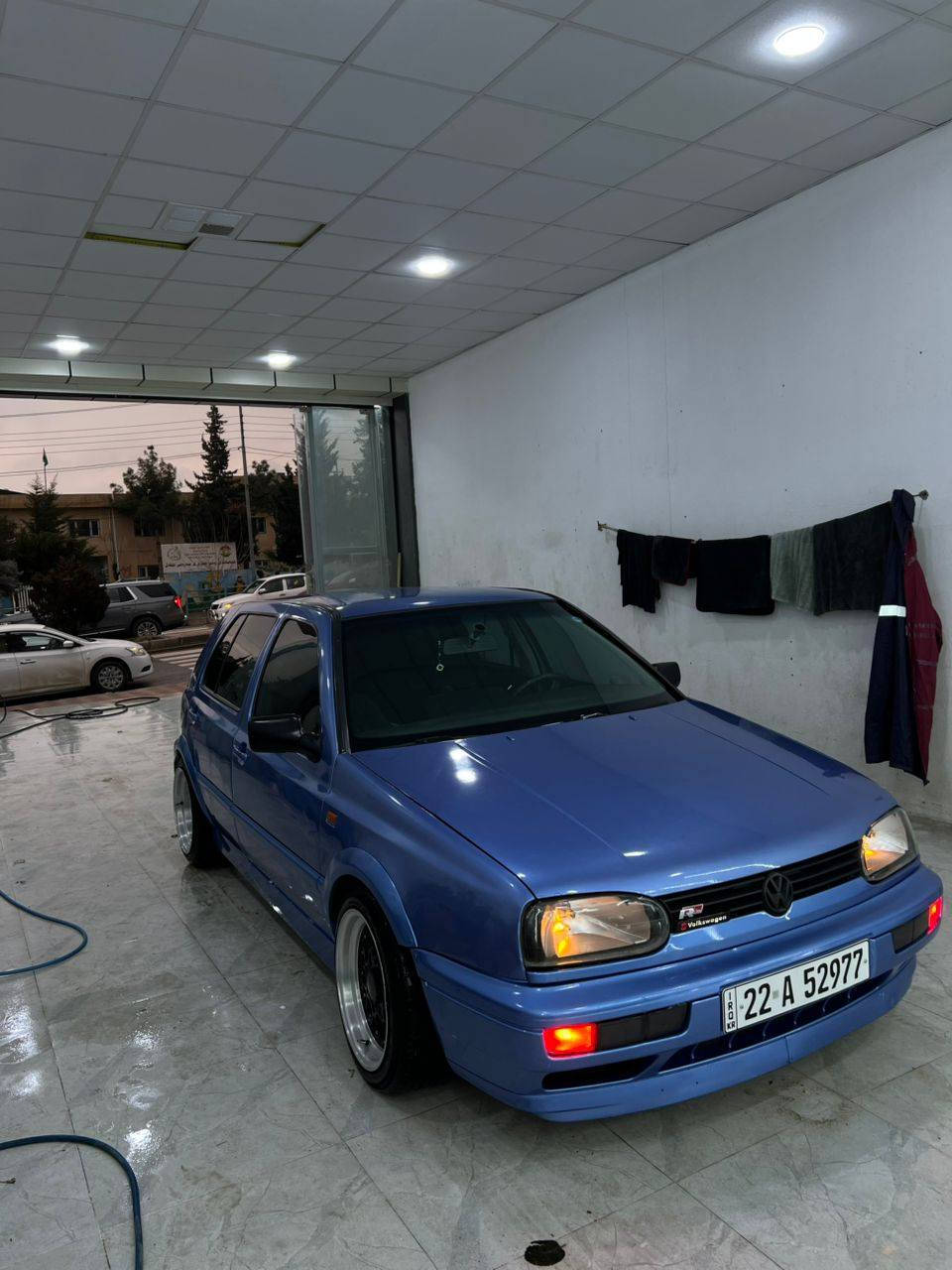 ﴾﷽ ﴿

سلاوی خوای گەورەتان لێبێت
گۆڵف مۆدێل ١٩٩٢گێر عادی
 ویل سپۆرت سالۆنسا سپۆرت 
کارەبایات هەموو گیانی بەشەرتە 
مووس و براوە و وەرگەران بەشەرت لێدراوی نیە تەقو رەقەی نیە دەبڵەکانی نوێن  ناوەو دەرەوەی زۆۆر خاوێنە  لۆک لۆکە سەماعە و هەموشتێکی بەشەرت ئیشارەت لایت زۆۆر پاک ماوەتەوە گێری عادی مەکینەی   بێکێشەیە هیچ موشکیلەیەکی نیە  کێشەی حەماوەی نیە کێشی زۆۆر بەقوەتە ماشەاللە ی دەوێت ئەوەی لە گۆڵف بزانێت هەموو شتەکانم نوسیە ماڵی خۆمە ئی مەعرەزنیە هیچ مەسرەفێکی نیە  ڕەقەمی تا ٢٠٣١ بەناوی خۆمە تەبریدە پاوەرە هەتا خوا حەزکا پارەی تیا سەرف کراوە ماڵەکە دیارە خۆی ئەدوێت هەموو شتەکانم نوسیە تکایە ئەگەر موشتەری نی  بێزارم مەکە برای بەرێز بۆ نرخ تەلەفۆن بکە  
رەقەم تەلەفۆن  شوێن کۆیە
***********
***********
جوابی نامە و کۆمێت نادەمەوە السليمانية, العراق
