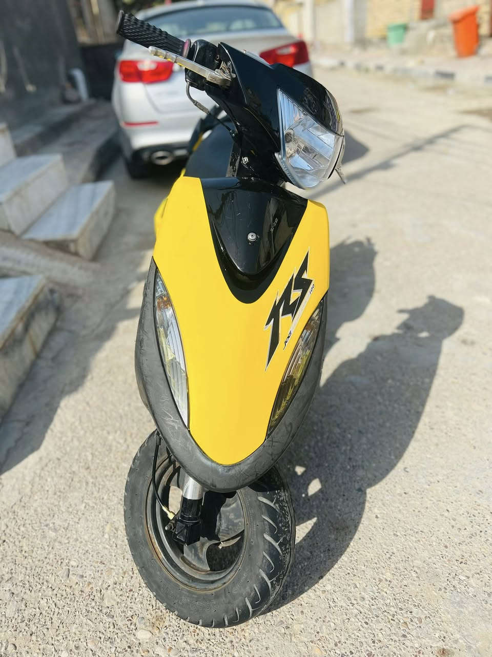 ماكس عدله للبيع ما مفتوحه وحلوه الدراجه
بوشه 50 بلاديه سعرها مناسب 

ادخل خاص او تتصل واتساب ***********
