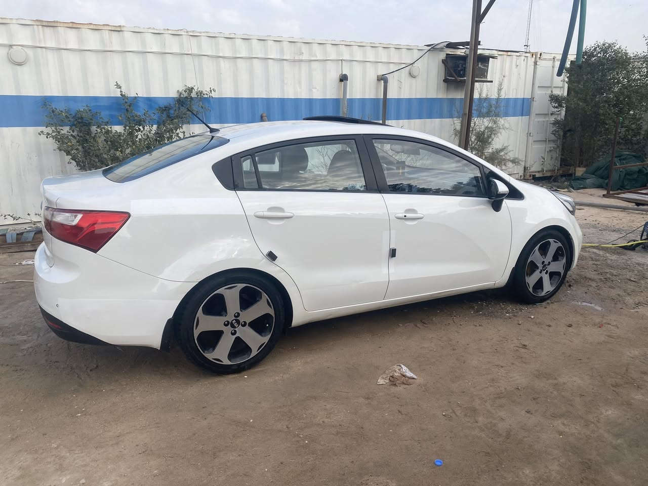 لبيع سيارة فول فتحه ورد خليجي سيارة حلو ورقم وسنوية جديد سعر ٩٨ ورقه ٠٧٣٢٥٥٠٨٠٧


**إذا كنت صاحب هذا الإعلان وتريد حذفه لأي سبب، رجاءا أرسل رسالة إلى الدعم الفني**