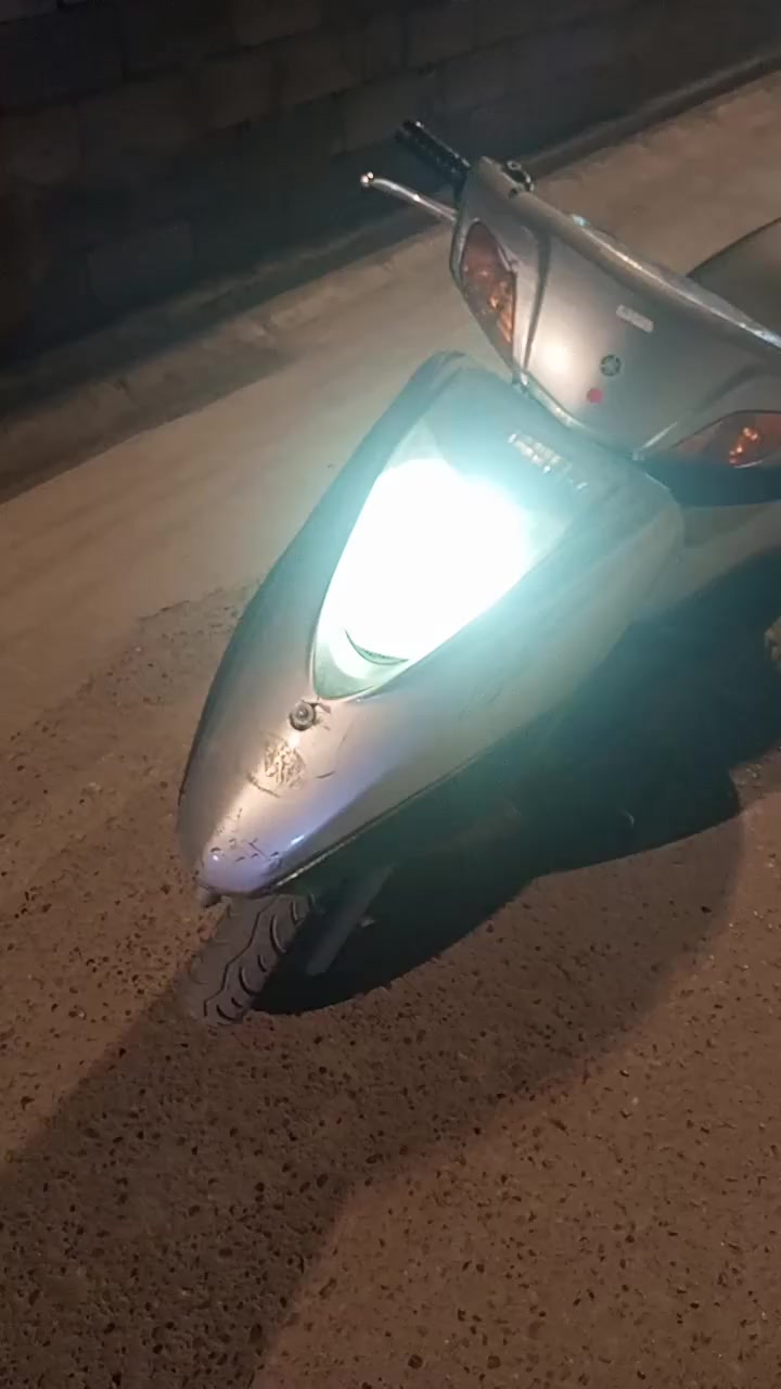 سلام عليكم دراجه بريز للبيع كامله مكمله نقصها بس سلف كلشي شغال بيها ورقه منفيس دراجه مرتبه كفرات ختم واحد السعر 450,بيها مجال العنوان بغداد الاعضميه سبع بكار الرقم الاستفسار ***********
