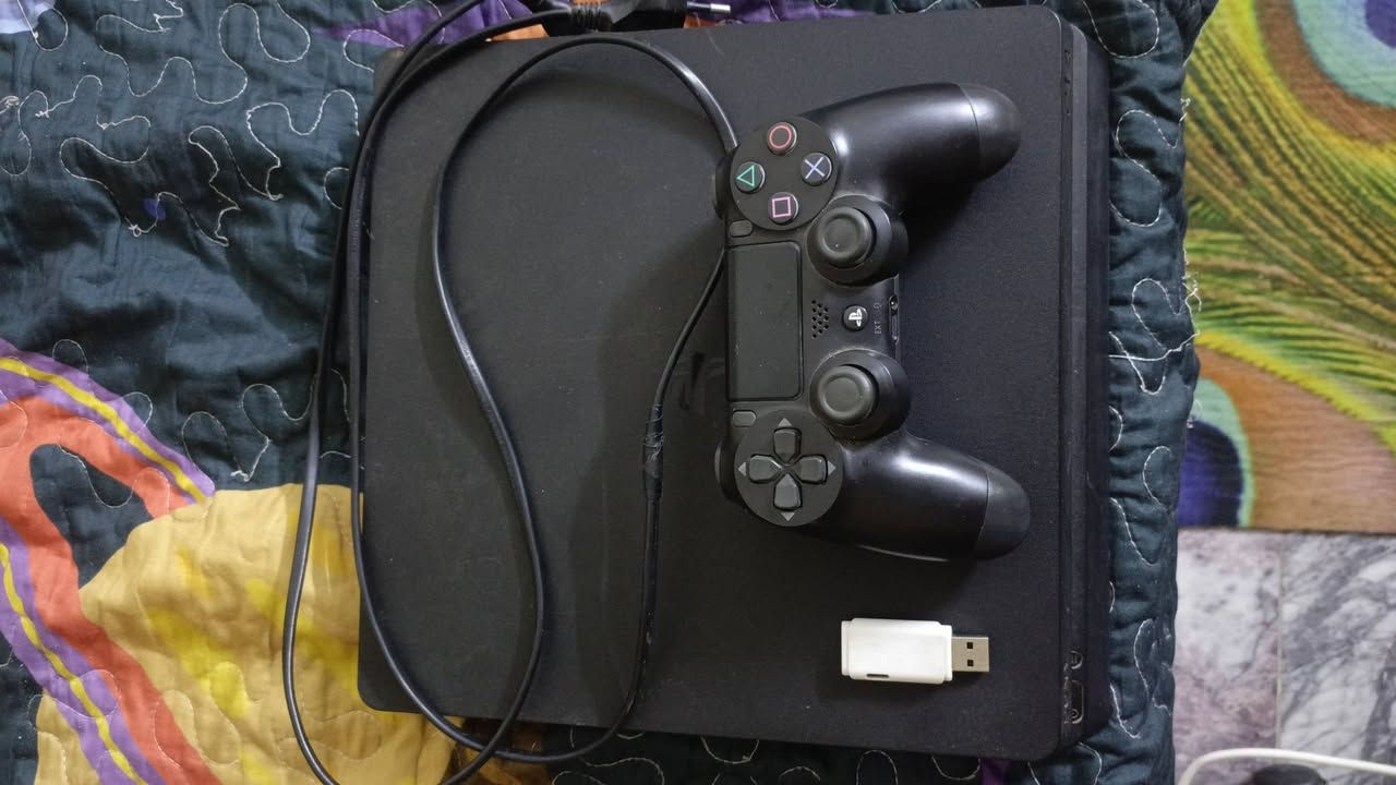 السلام عليكم بلي 4 مهكر مع جوستك مع 5 لعبات بالبلي
السعر 250 قفل


**إذا كنت صاحب هذا الإعلان وتريد حذفه لأي سبب، رجاءا أرسل رسالة إلى الدعم الفني**