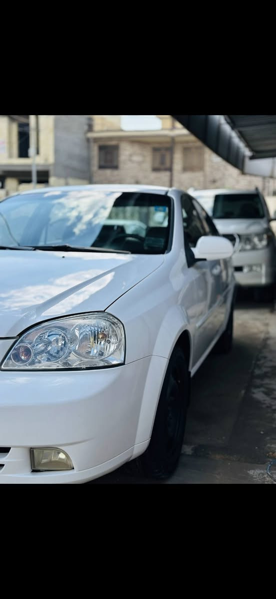 السلام عليكم
على بركة الله 
اوبترا موديل 2011
مثل ما موضح بالسونار 
سيارة غير هذا ما بيها 
والسيارة نصبتها كُلش حلوة 
وما بيها نقص 
السعر 85 وبيها مجال 
مكان السيارة حلة شارع 60 
للأستفسار ***********
