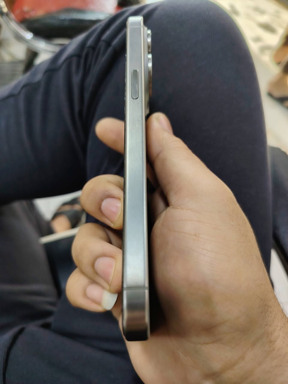 سلام عليكم ايفون 15 برو ماكس بلانتنيوم جهاز مكفول ذاكره 256 بطاريه 89 كارتونه موجود سعر 1200 عنوان بصره ابو الخصيب هاتف ***********
