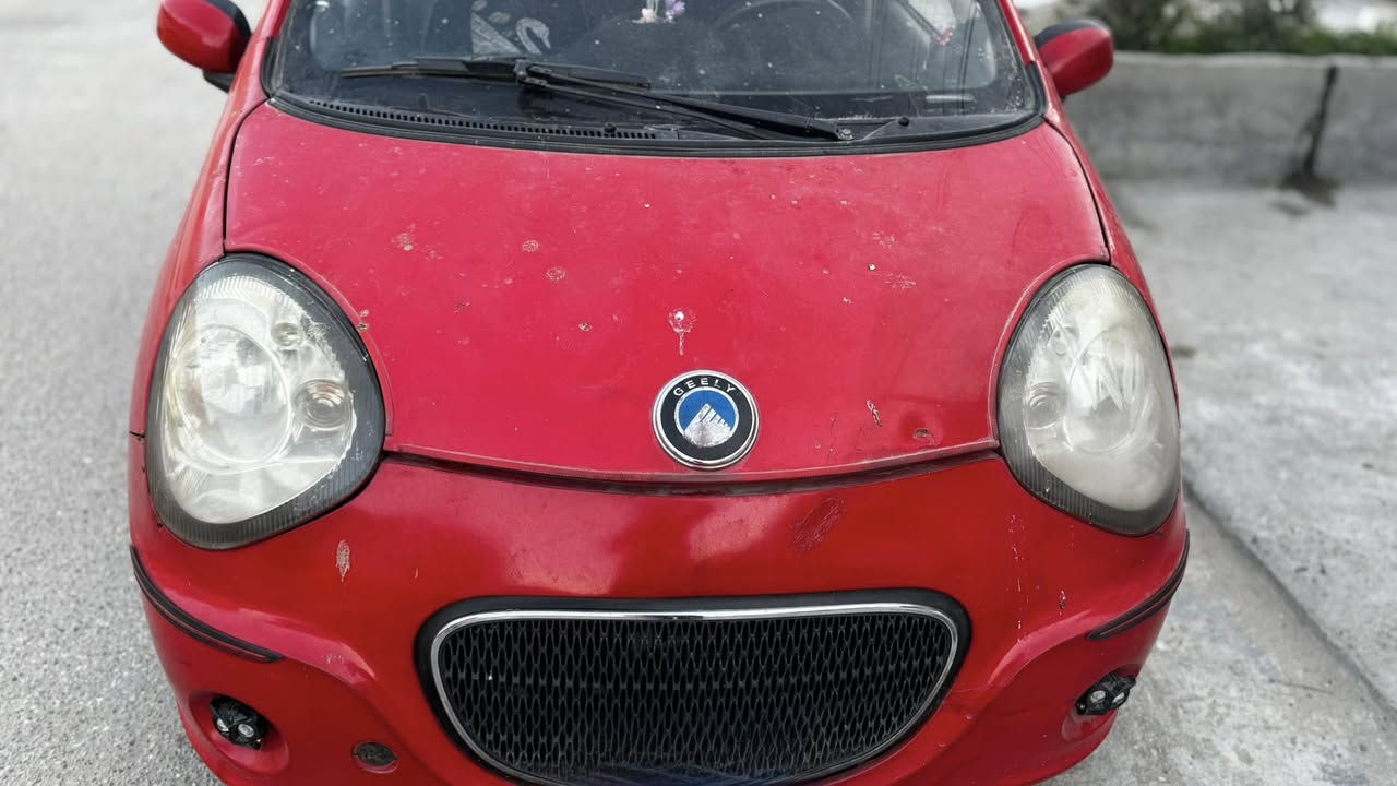 السلام عليكم
باندا موديل 2013 رقم بغداد 
كير ومحرك مكفول تخم تاير ويل كب سنويه باسمي لل شهر ال 7
نقص غاز التبريد وجامة متنزل
الله يحفظكم لحد يكسر بالسعر ماعجبك عوفه 
السعر 55 وبيهة مجال 
مكاني بغداد حي الجهاد 
***********
