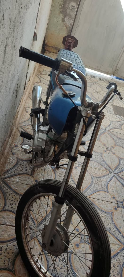 السَلٱمٌ عـَلـْيگمّ دراجة شاصي ارشا 15 اوراق اصولية  ومكينة 22نامة. ترهم مراوس بماكس منغولي حسب القناعة


**إذا كنت صاحب هذا الإعلان وتريد حذفه لأي سبب، رجاءا أرسل رسالة إلى الدعم الفني**