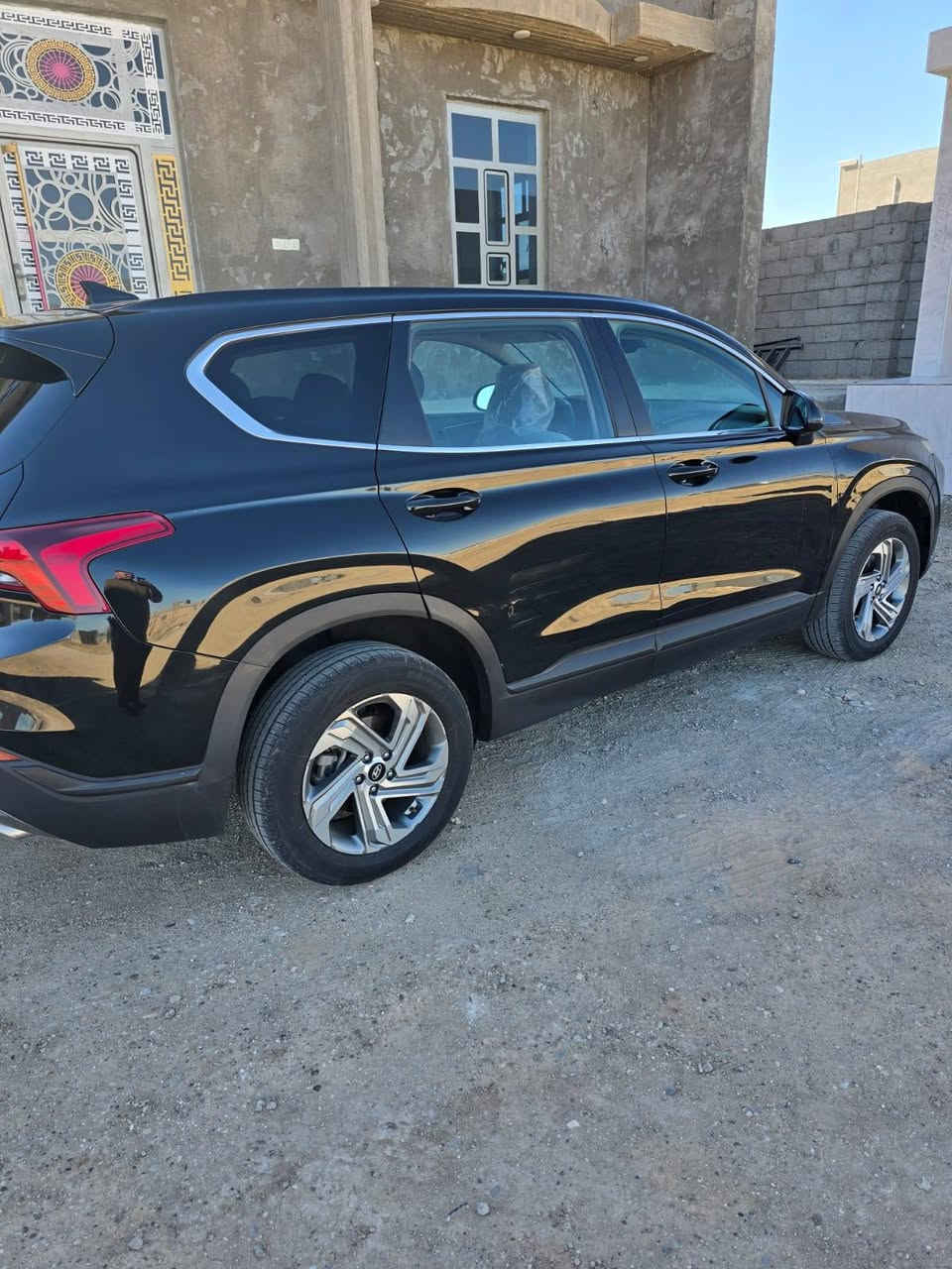 السلام عليكم سنتافي ٢٢ موديل رقم اربيل جديده السعر ١٧٥وبيه مجال احليوه بس محتاج افلوس عله قطعه ارض رقم *********** الانبار الرمادي ماشيه ٤٨
