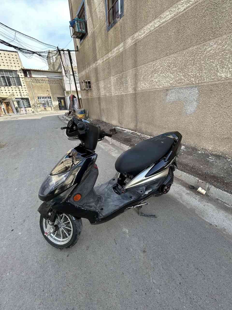 سكنس فحل كولد طلاعات دراجه مزوده بيهه صدر فج فلنجه يدات بريك ويل مشيف  دبلات خلفيه كلجات شمعه كرزيه مكينه 59 جويتر رياضي فراك بريك قطره اكسل قبغ بانزين وبيهه بعد نواعم سعرها مليون وبيهه مجال مكاني بغداد قريب مرور الطوبجي  ***********
