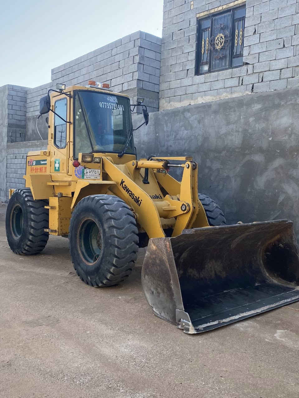 سلام عليكم شفل كاوسكي لبيع جاهز من كلشي مكينة كير اكسن بسمي مضغات كلة بلادي مديل ٢٠٠٨  سنوية ٣٠  حجم ٥٠  مكينة كمنز ١٠٢ امريكي ٤ سلندر  سعره ٢٧٠ شراي ينتصل مكاني بصرة جزيرة ***********
